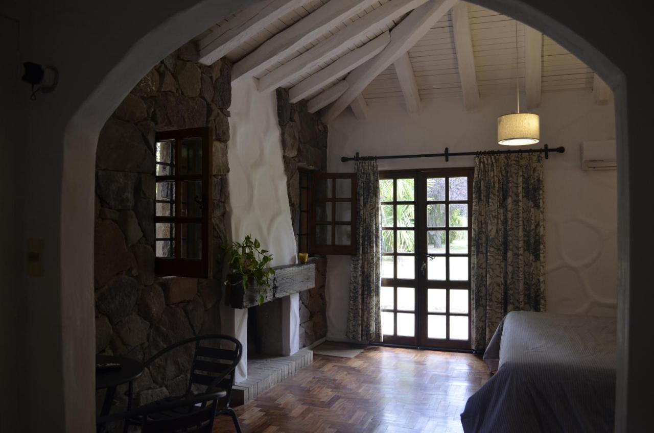 Alto Chacras Cottage Chacras de Coria Luaran gambar