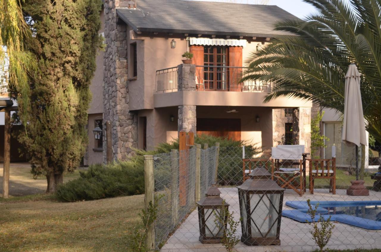 Alto Chacras Cottage Chacras de Coria Luaran gambar