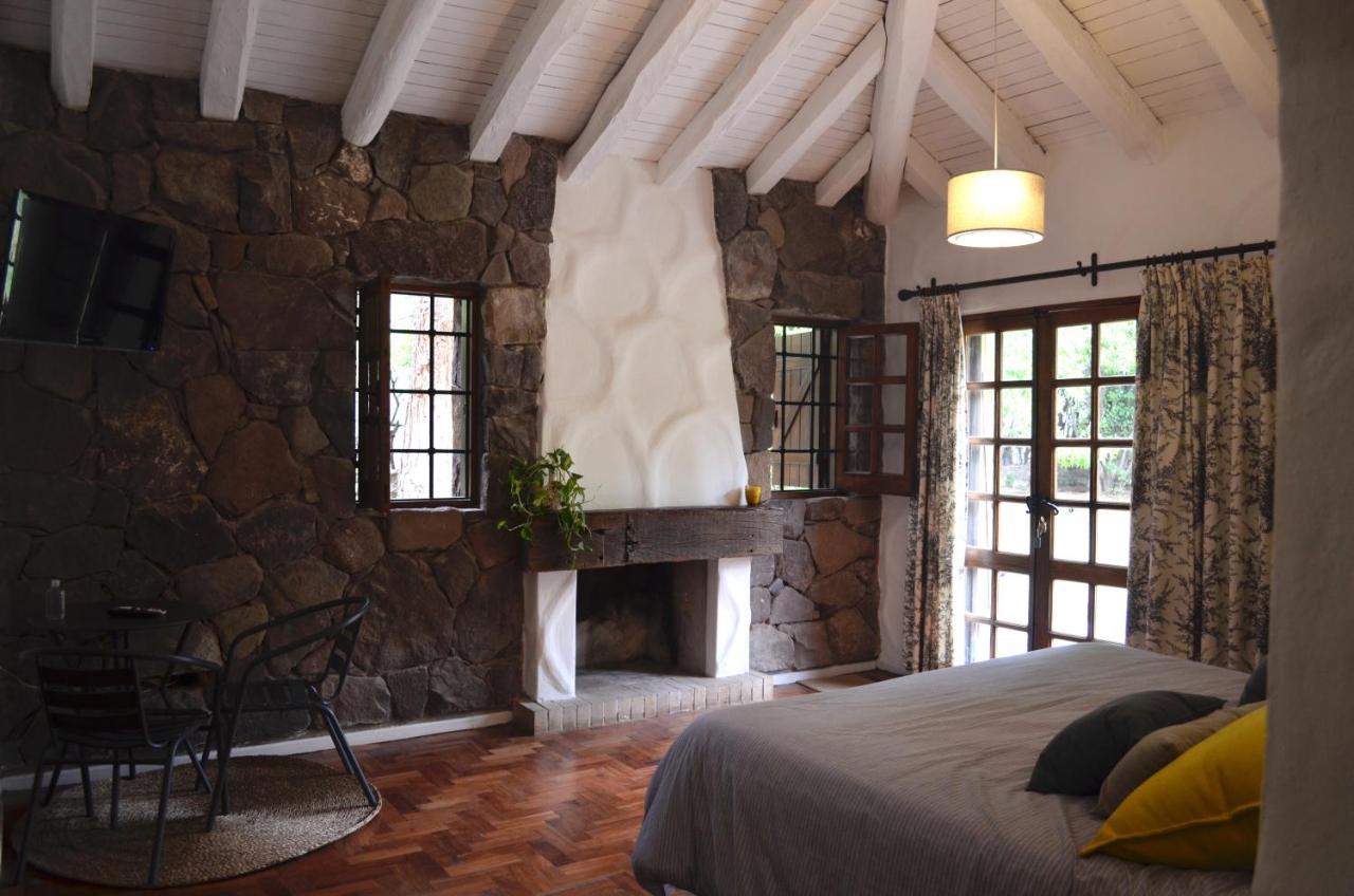Alto Chacras Cottage Chacras de Coria Luaran gambar